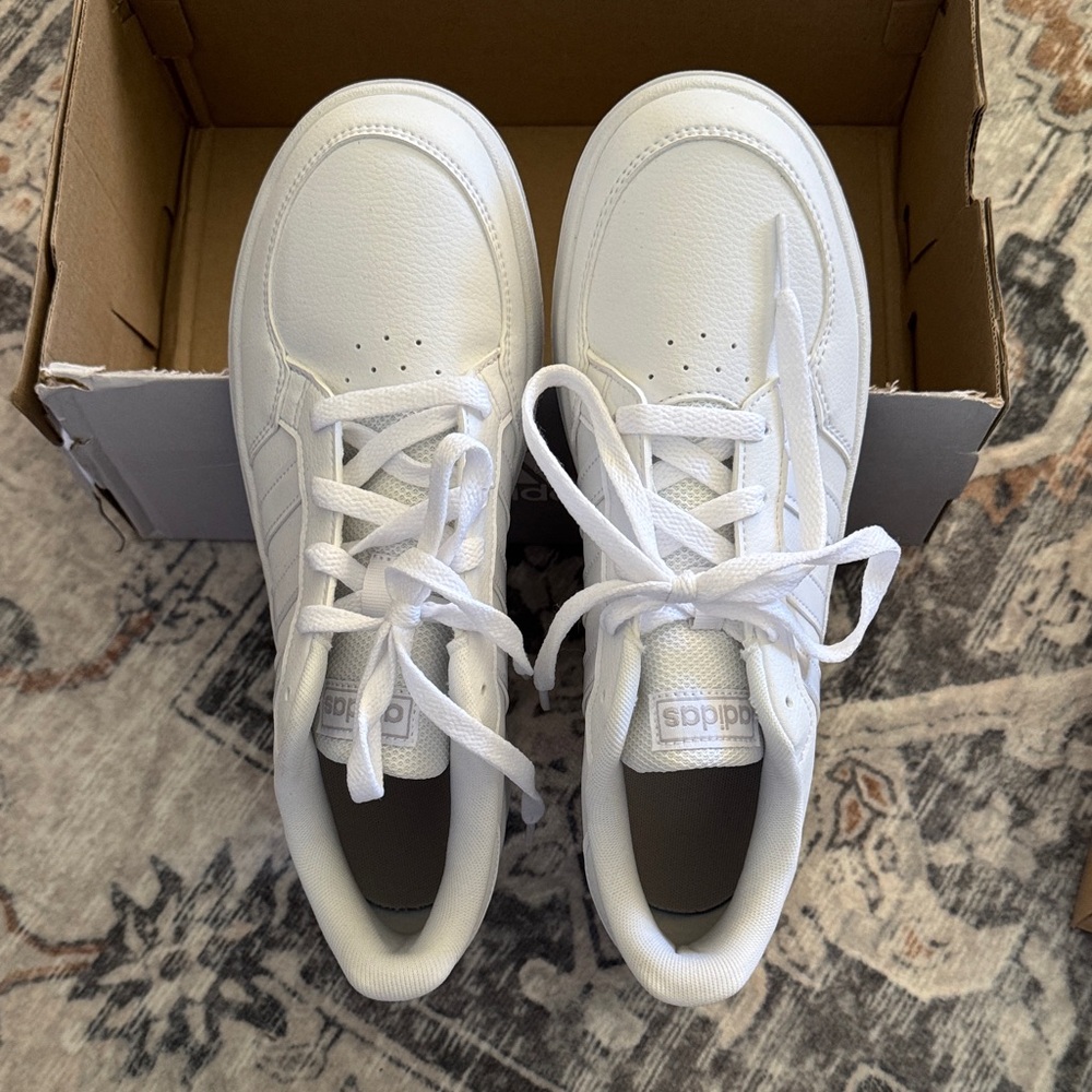 Adidas youth boys White Sneakers